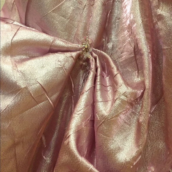 Gown - Picture 7 of 8